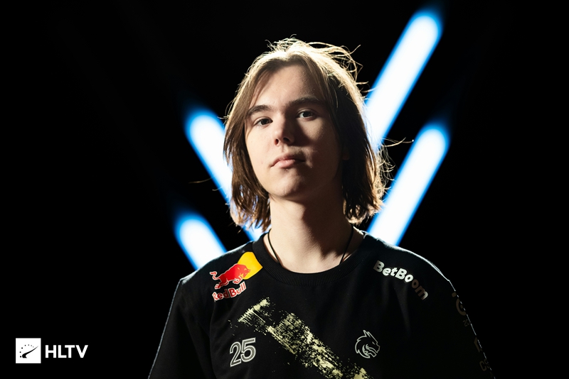 陈顾新并列 陈顾新并列