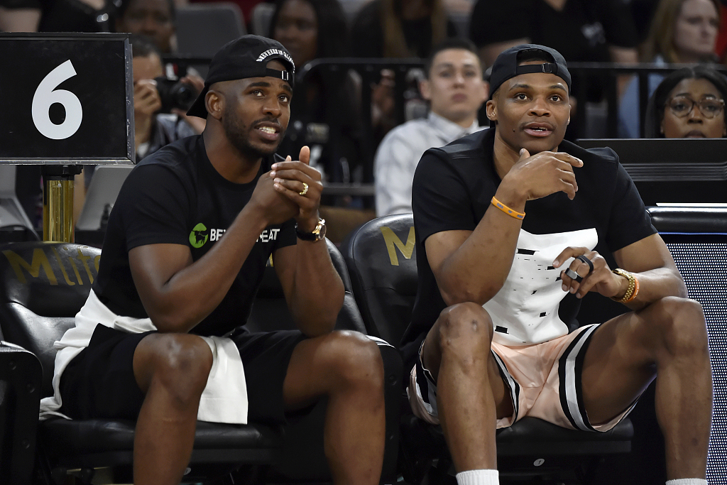 备正在成形 备正在成形